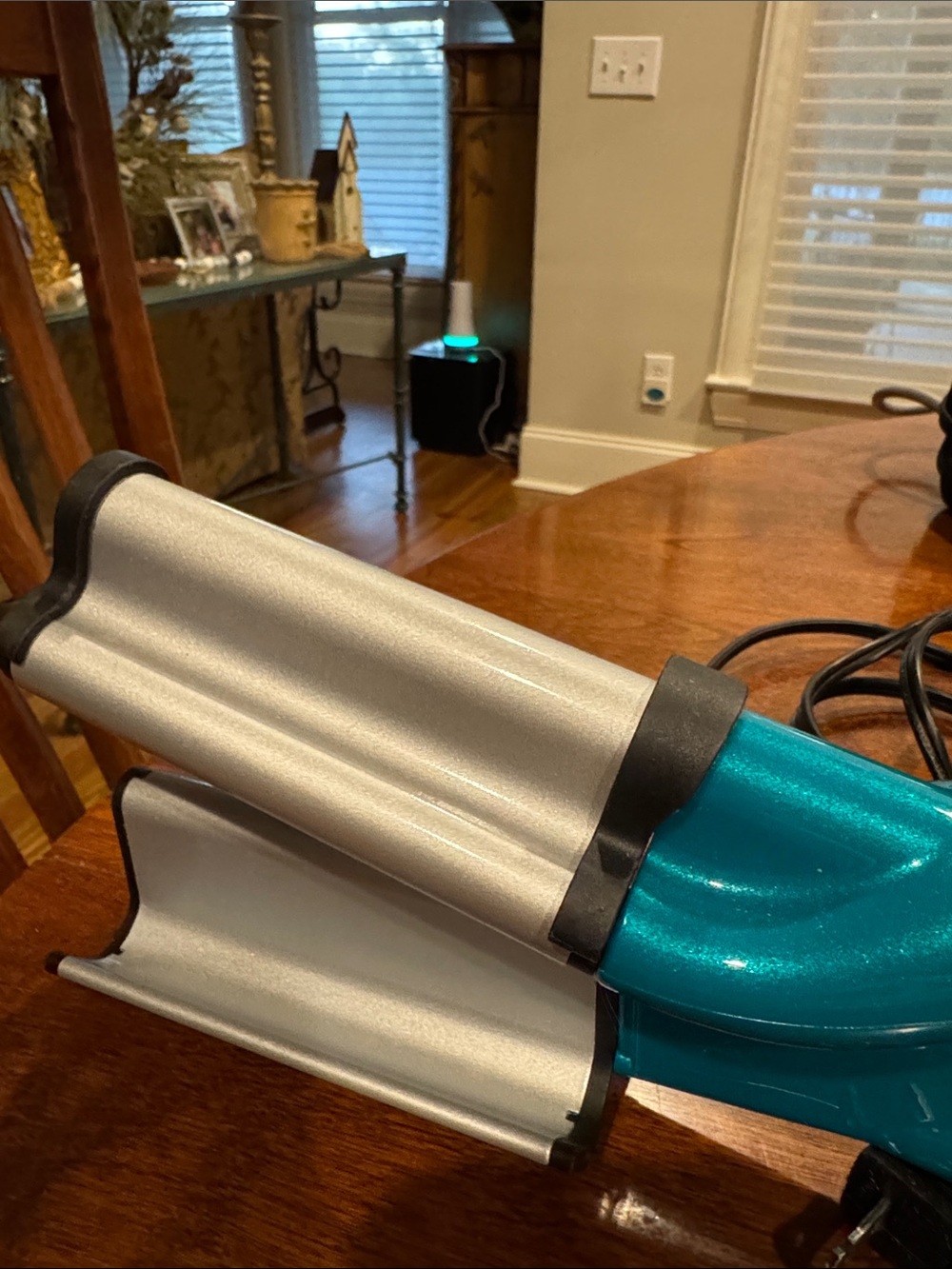 BedHead Teal Wave Artist Hair Styler